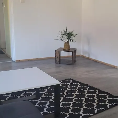 Ap2 80 Qm 3 Sz Terrasse Bei Oschersleben U Helmstedt *